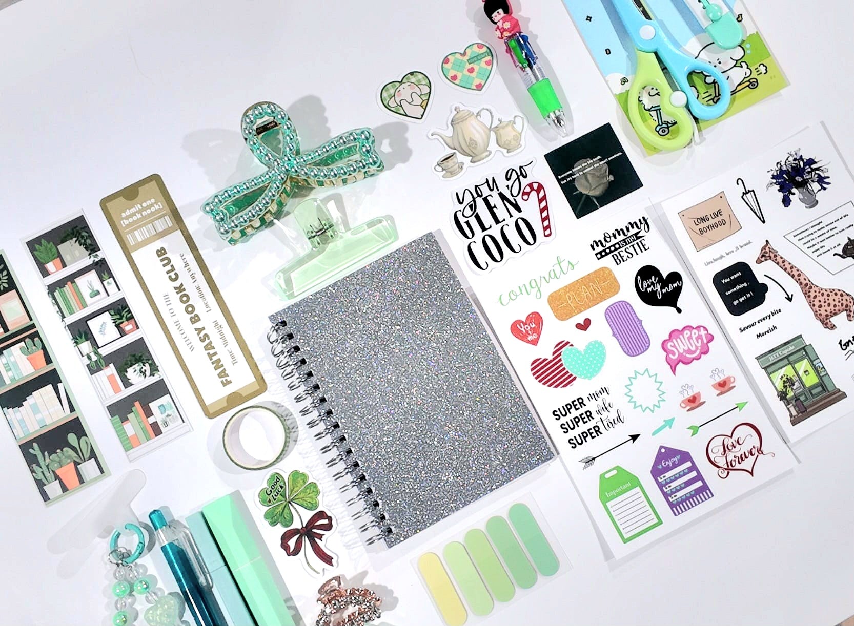 💚 The Green Aesthetic Stationery & Self-Care Box (24 Items)